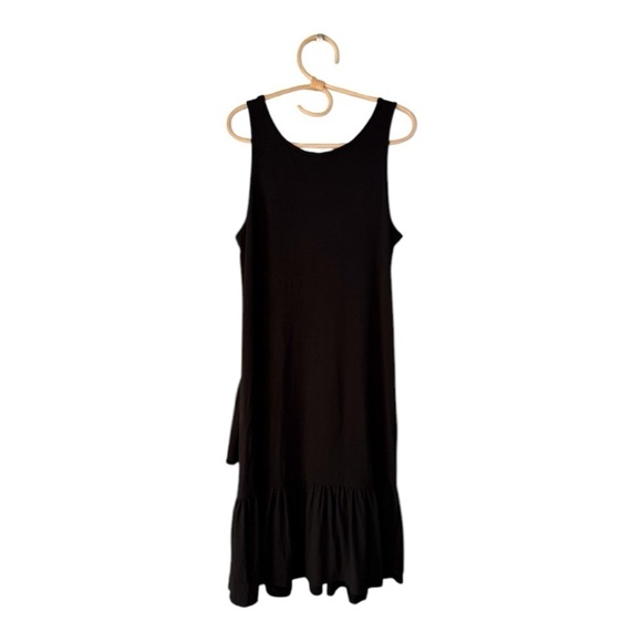 Beachlunchlounge Black Knit Pullover Midi Dress with Asymmetrical Tiered Hem - Picture 4 of 11